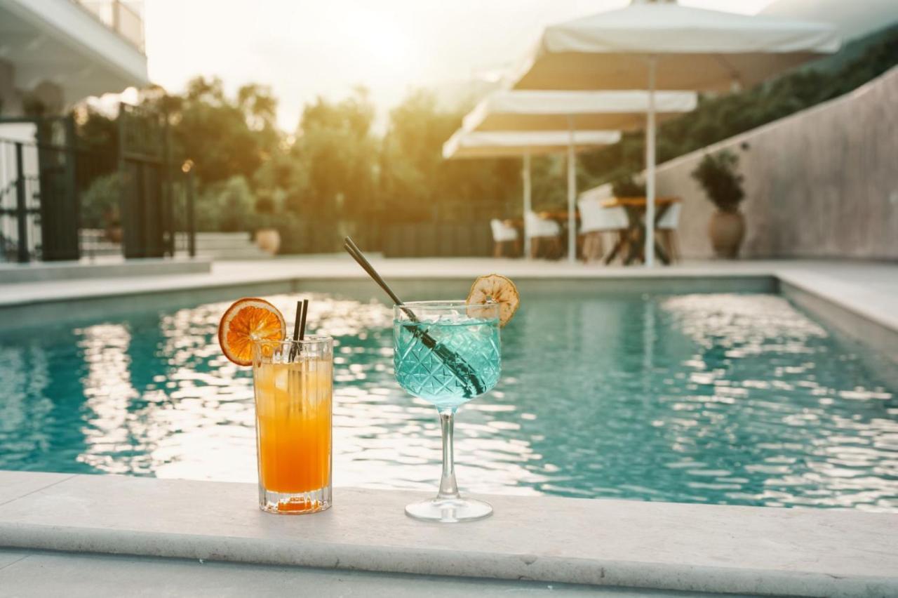 Suites Of Happiness Parga Esterno foto