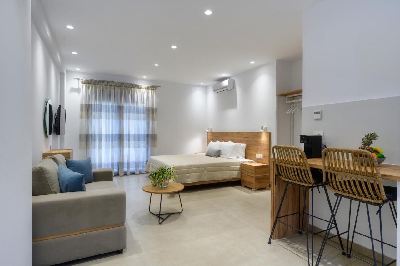 Suites Of Happiness Parga Esterno foto