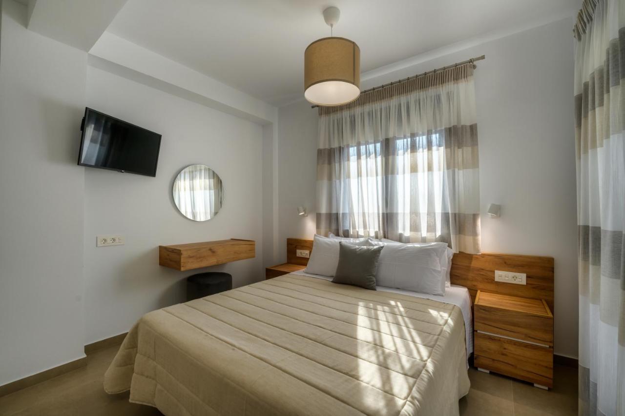 Suites Of Happiness Parga Esterno foto