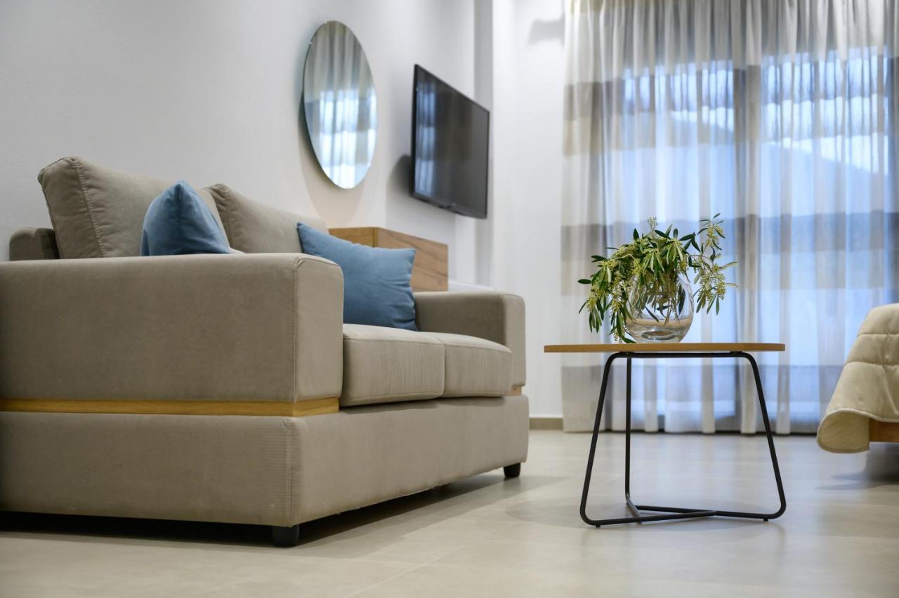Suites Of Happiness Parga Esterno foto