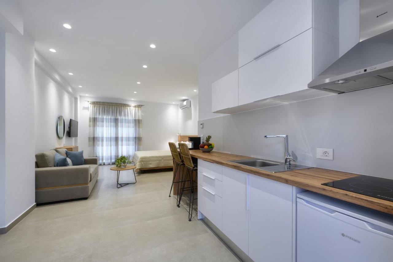 Suites Of Happiness Parga Esterno foto