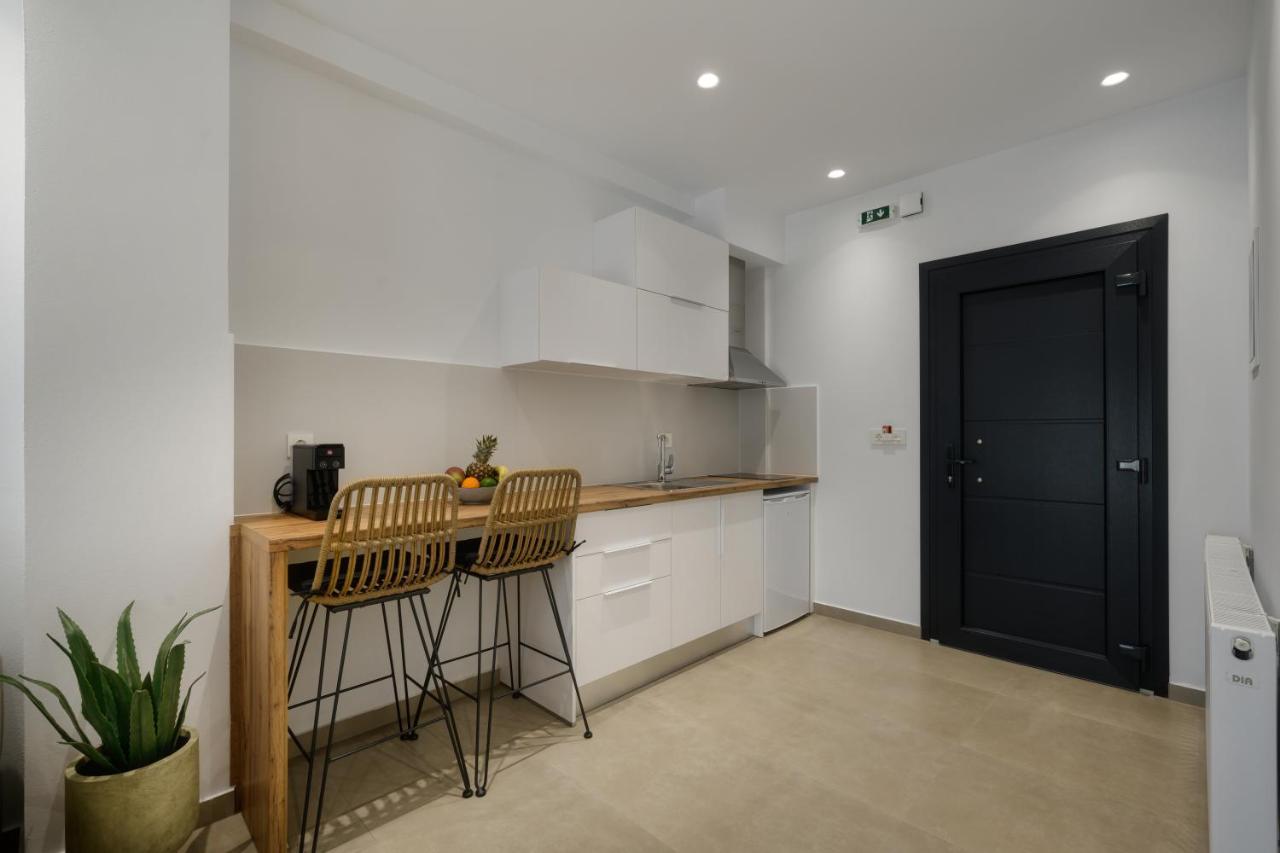 Suites Of Happiness Parga Esterno foto