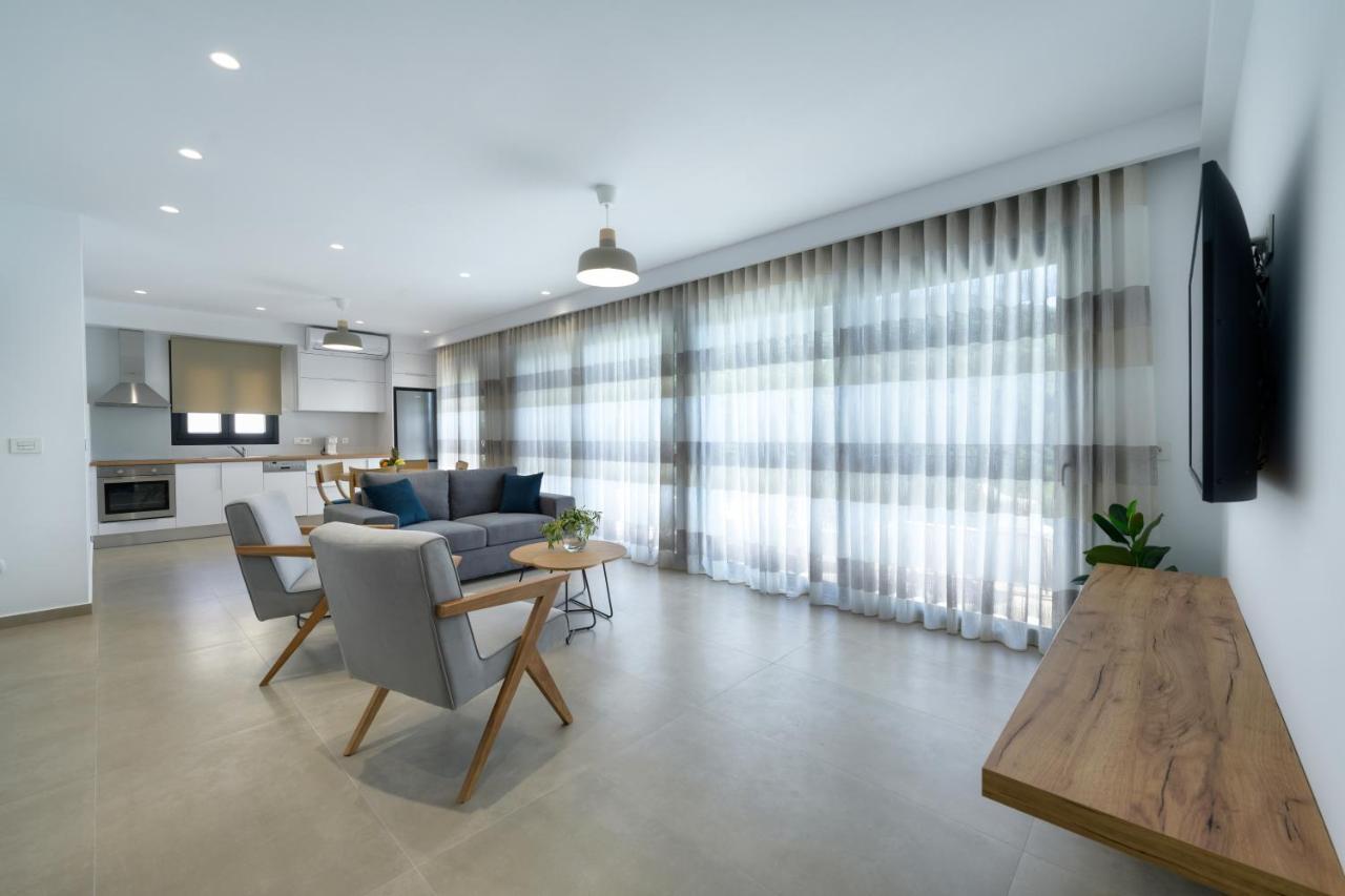 Suites Of Happiness Parga Esterno foto