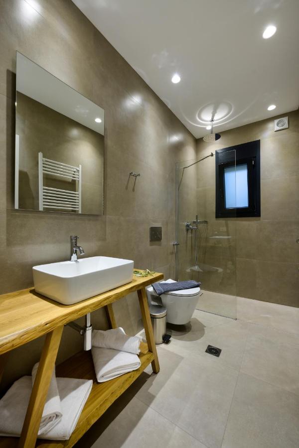 Suites Of Happiness Parga Esterno foto