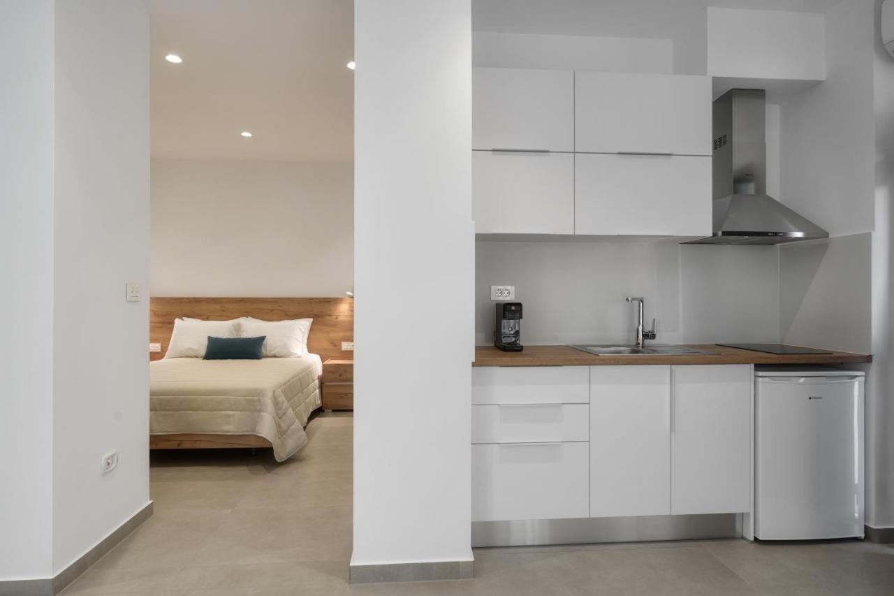 Suites Of Happiness Parga Esterno foto